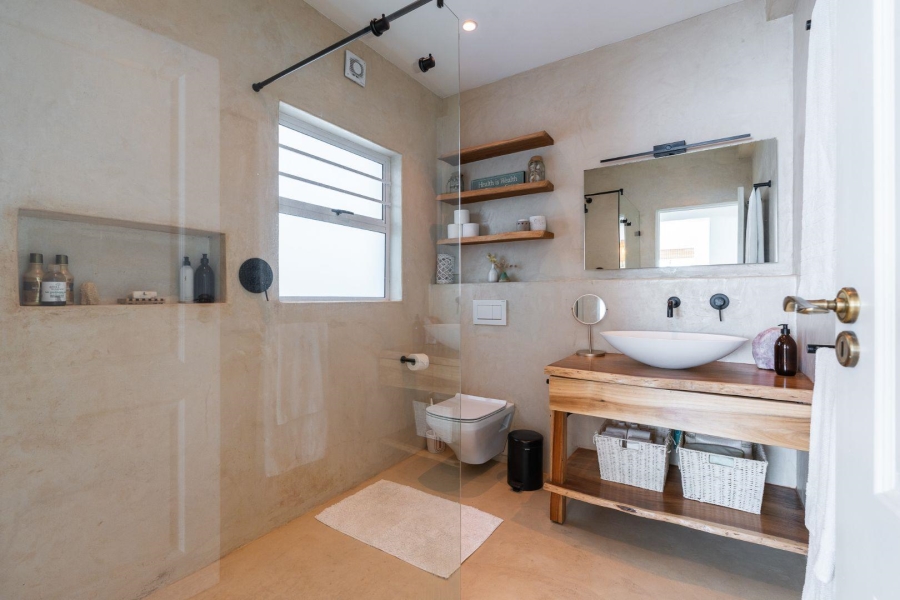 To Let 2 Bedroom Property for Rent in Sea Point Western Cape